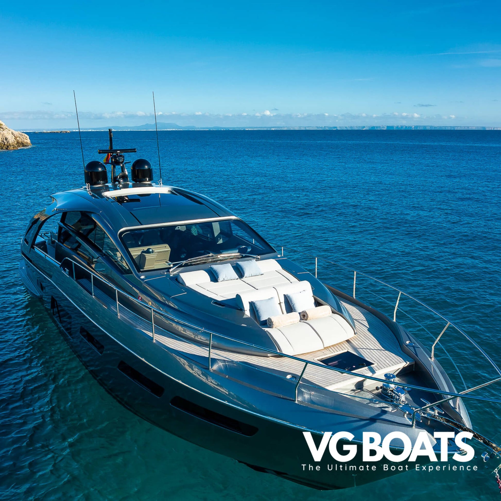 PERSHING 7X - VG BOATS | The Ultimate Boat Experience