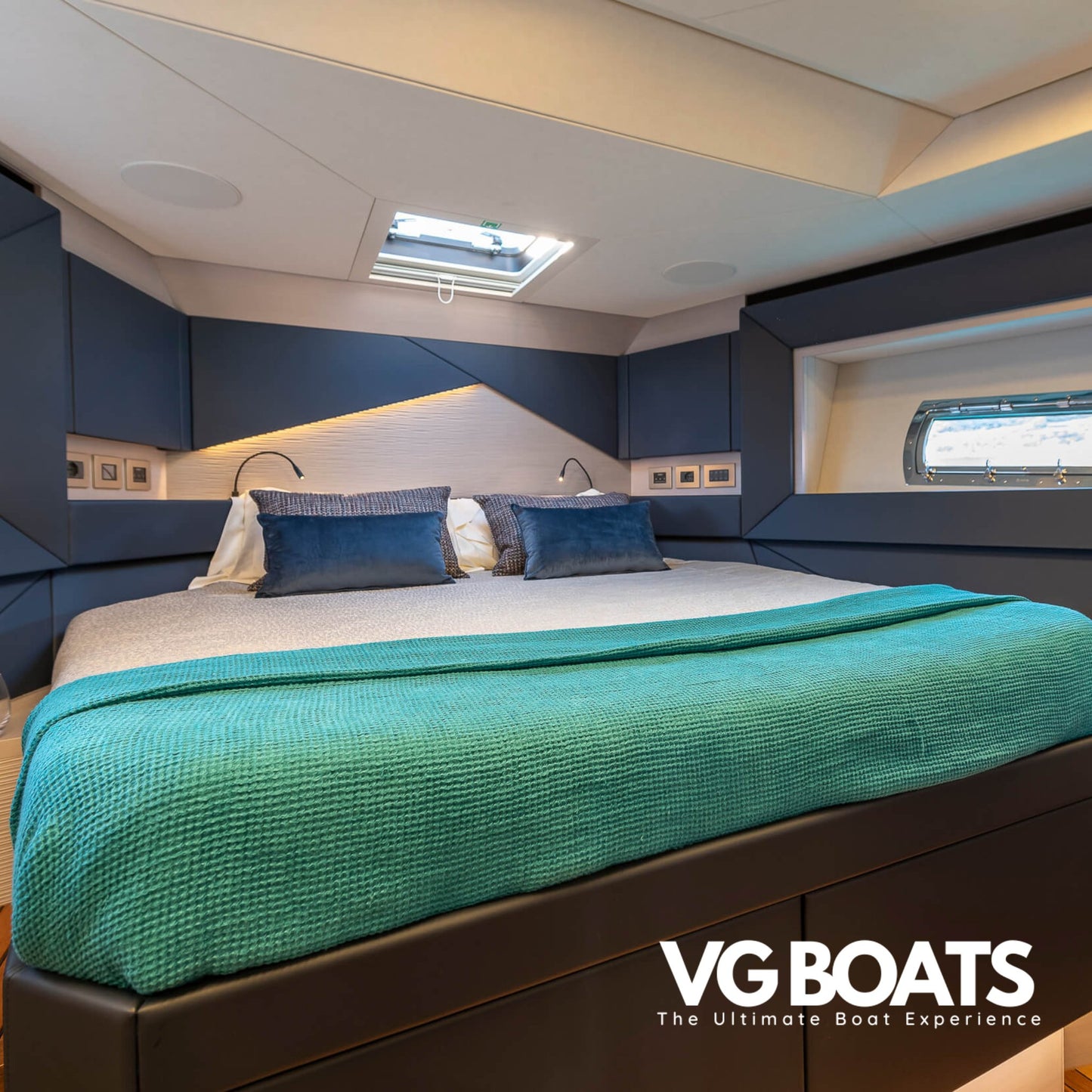 PERSHING 7X - VG BOATS | The Ultimate Boat Experience